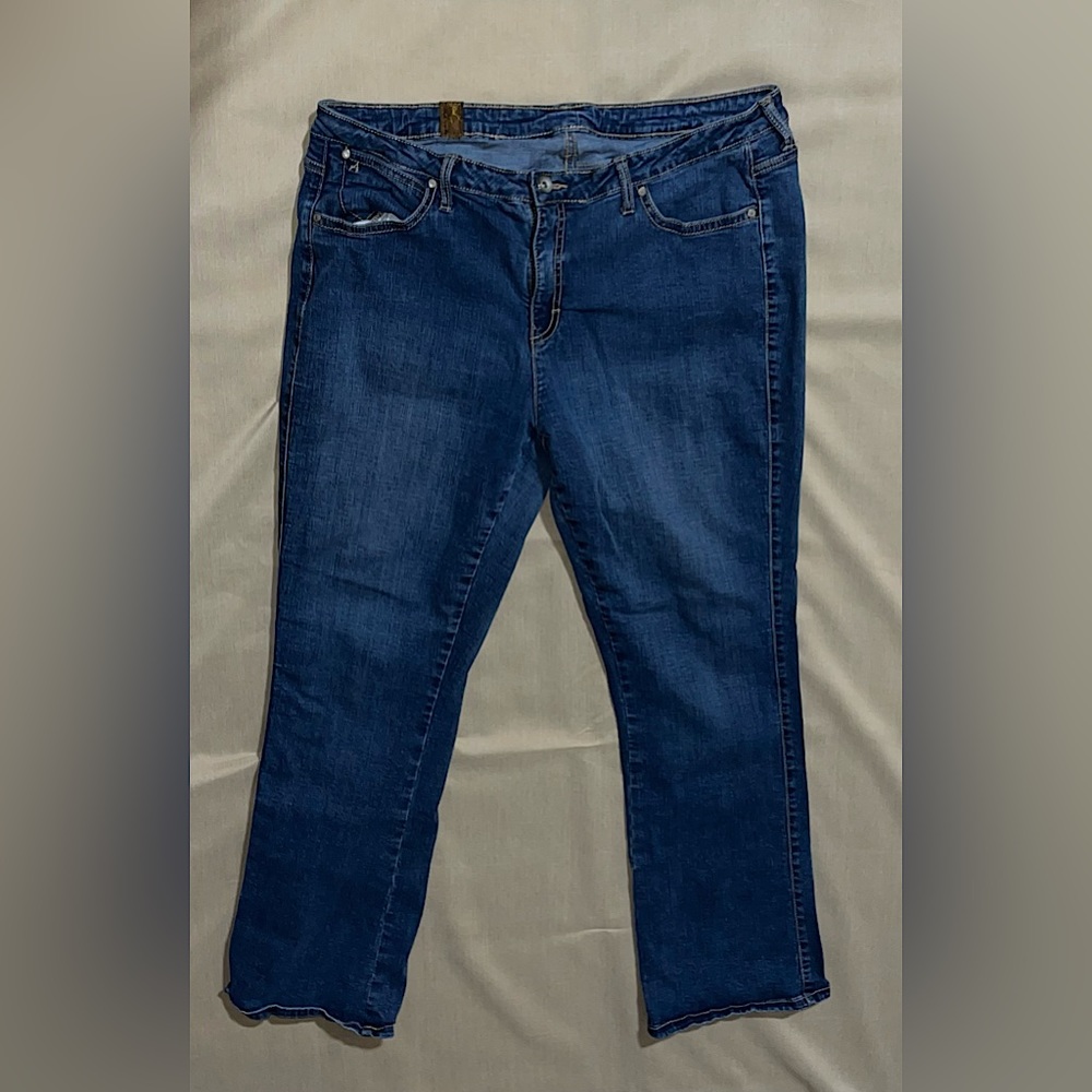 Aura Jeans - Size 18 Average